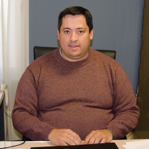 Ezequiel Beltramone se decidió a iniciar un plan de fidelización de clientes, a través de la posibilidad de brindarles un servicio diferencial al que recien en la actualidad. “Se han tecnificado y requieren de nosotros una serie de asesoramientos distintos a los del pasado”, nos comentó. Ezequiel Beltramone se decidió a iniciar un plan de fidelización de clientes, a través de la posibilidad de brindarles un servicio diferencial al que recien en la actualidad. “Se han tecnificado y requieren de nosotros una serie de asesoramientos distintos a los del pasado”, nos comentó.