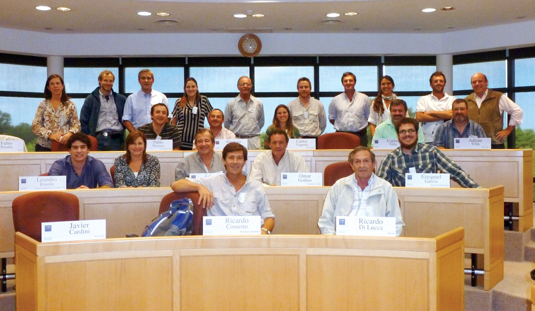 Distintos representantes de la cadena comercial participaron de la jornada realizada en la Universidad Austral.