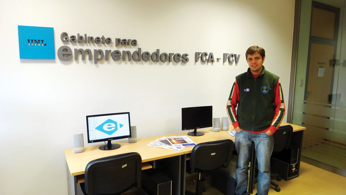 Esfuerzo. Palmero sostiene la necesidad de avanzar en cuestiones que no tienen que ver sólo con lo técnico, inclusive en la formación de grado.