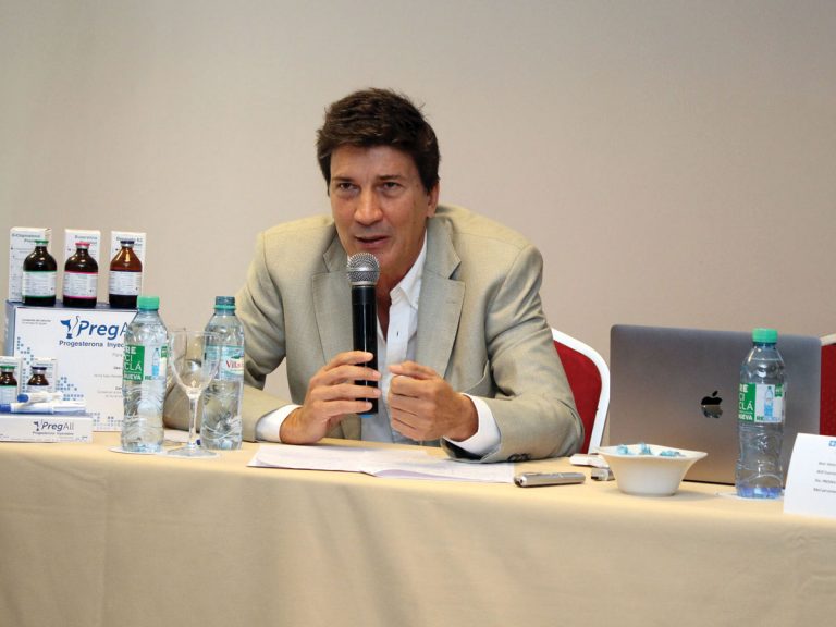 Félix Sammartino en el lanzamiento de Proinvet.